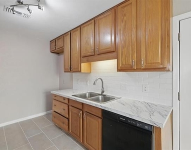 2925 Portales Drive - Photo Thumbnail 8