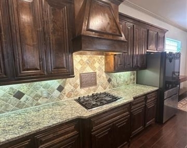 3809 Brookridge Court - Photo Thumbnail 8
