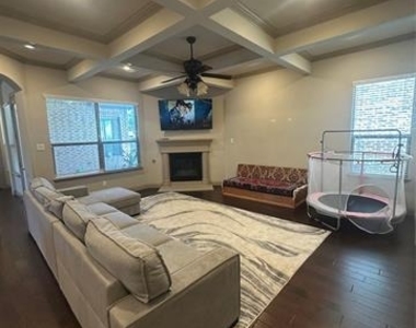 3809 Brookridge Court - Photo Thumbnail 10