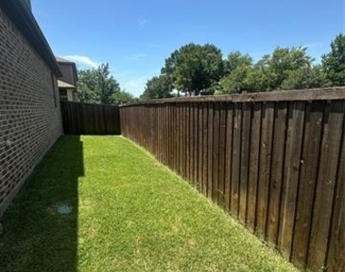 3809 Brookridge Court - Photo Thumbnail 31