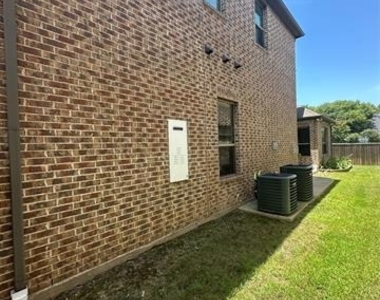 3809 Brookridge Court - Photo Thumbnail 33