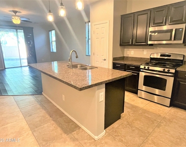 4447 S Antonio Circle - Photo Thumbnail 5