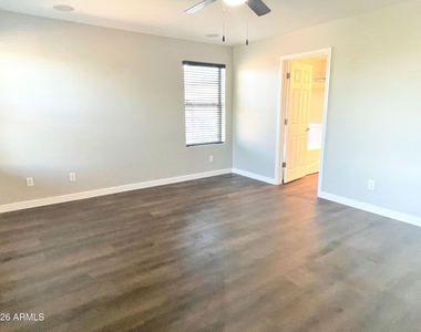 4447 S Antonio Circle - Photo Thumbnail 11