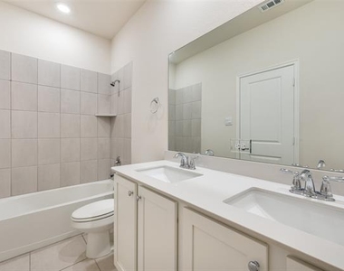 3512 Honey Hill Road - Photo Thumbnail 20