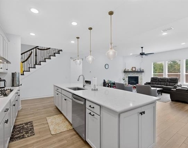 1837 Whispering Pines Drive - Photo Thumbnail 16
