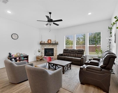 1837 Whispering Pines Drive - Photo Thumbnail 10