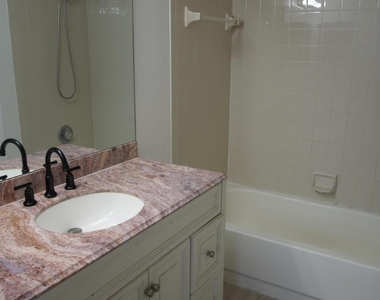 213 Lake Pointe Drive - Photo Thumbnail 22