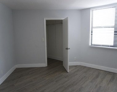 213 Lake Pointe Drive - Photo Thumbnail 20