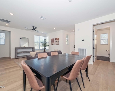 11300 N Casa Dega Drive - Photo Thumbnail 12