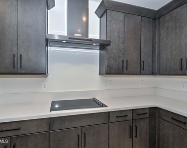 11300 N Casa Dega Drive - Photo Thumbnail 11
