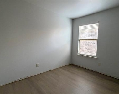 2123 Meadow View Drive - Photo Thumbnail 19