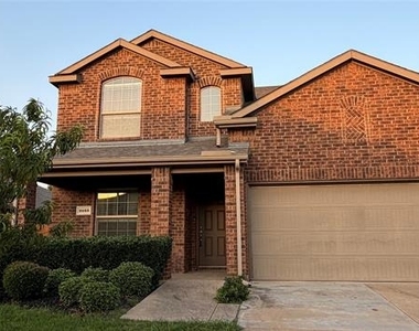 2123 Meadow View Drive - Photo Thumbnail 1
