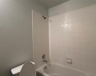 2123 Meadow View Drive - Photo Thumbnail 26