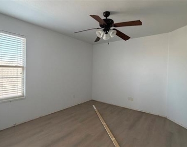 2123 Meadow View Drive - Photo Thumbnail 21