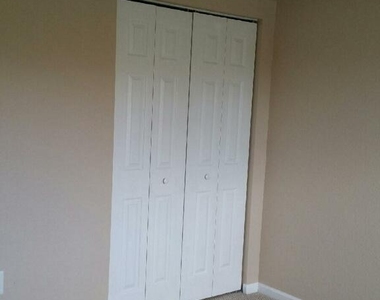 141 Sw Palm Drive - Photo Thumbnail 15