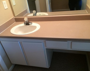 141 Sw Palm Drive - Photo Thumbnail 18