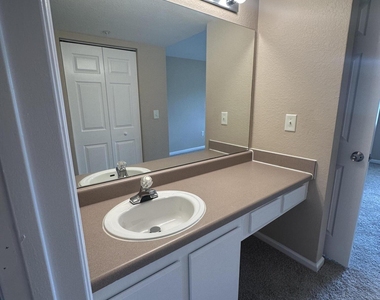 141 Sw Palm Drive - Photo Thumbnail 21