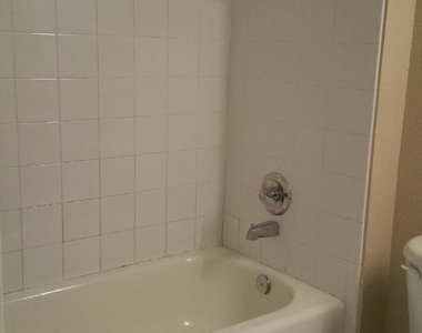 141 Sw Palm Drive - Photo Thumbnail 19