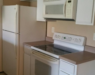 141 Sw Palm Drive - Photo Thumbnail 5