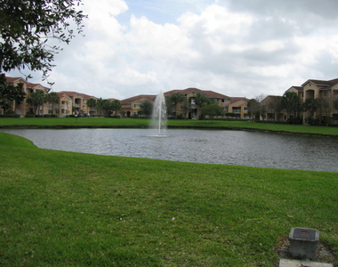 141 Sw Palm Drive - Photo Thumbnail 3