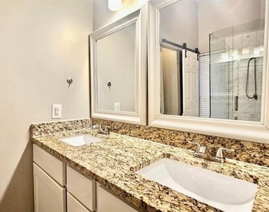 500 Lake Forest Drive - Photo Thumbnail 14