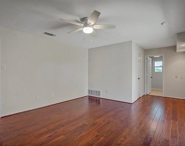 4824 Darla Drive - Photo Thumbnail 22