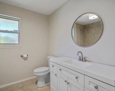 4824 Darla Drive - Photo Thumbnail 16