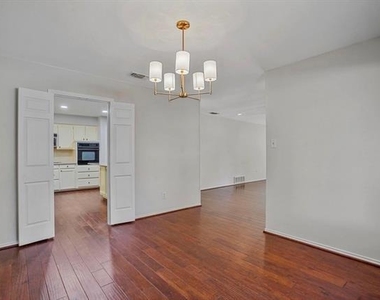 4824 Darla Drive - Photo Thumbnail 7