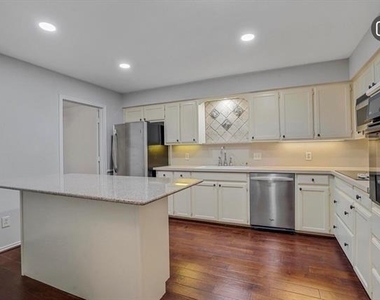 4824 Darla Drive - Photo Thumbnail 12