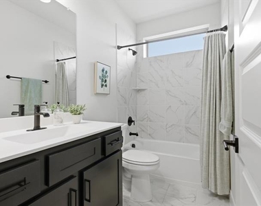 603 Crystal View Drive - Photo Thumbnail 21