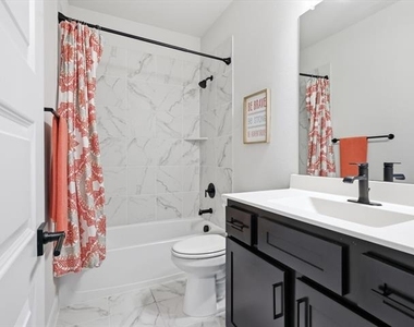 603 Crystal View Drive - Photo Thumbnail 23
