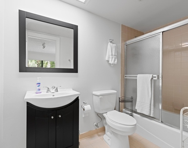 2835 Polo Island Drive - Photo Thumbnail 27