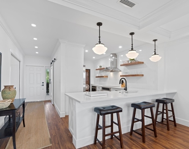 2835 Polo Island Drive - Photo Thumbnail 2