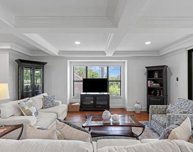 2835 Polo Island Drive - Photo Thumbnail 7