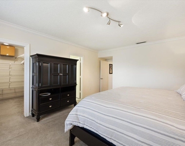 2835 Polo Island Drive - Photo Thumbnail 18
