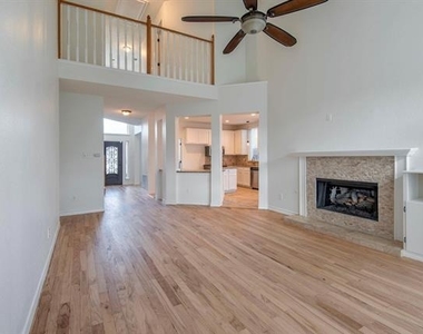 10701 Alexandria Drive - Photo Thumbnail 4
