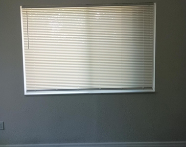203 Southland Drive - Photo Thumbnail 21