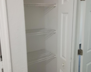 203 Southland Drive - Photo Thumbnail 16