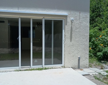 203 Southland Drive - Photo Thumbnail 30
