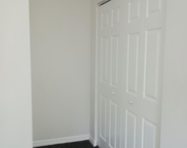 203 Southland Drive - Photo Thumbnail 27