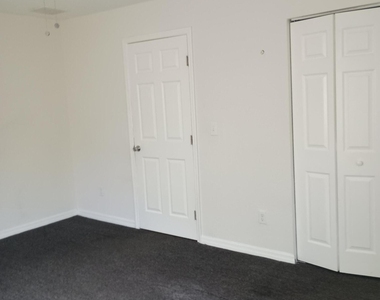 203 Southland Drive - Photo Thumbnail 20