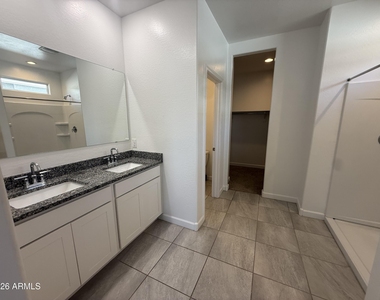 1723 W Sombra Avenue - Photo Thumbnail 19