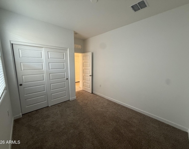 1723 W Sombra Avenue - Photo Thumbnail 7