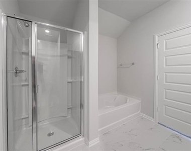 540 Brook View Drive - Photo Thumbnail 10