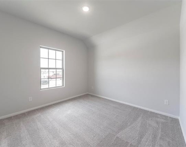 540 Brook View Drive - Photo Thumbnail 11