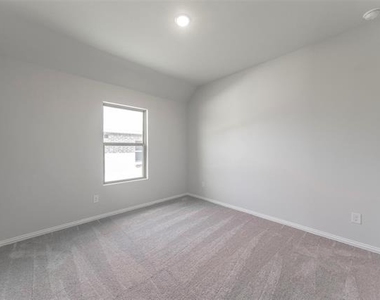540 Brook View Drive - Photo Thumbnail 14