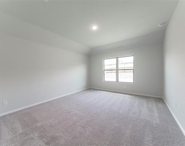 540 Brook View Drive - Photo Thumbnail 7