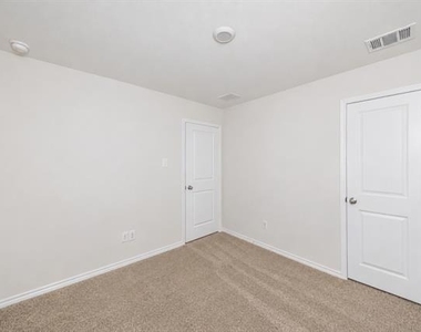 725 Cloverwood Drive - Photo Thumbnail 19