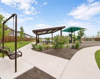 725 Cloverwood Drive - Photo Thumbnail 35