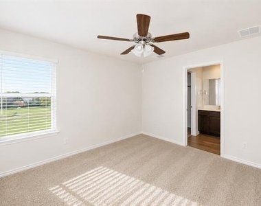 725 Cloverwood Drive - Photo Thumbnail 30